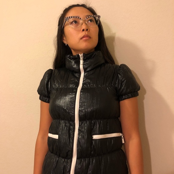 Set - Picture 2 of 8